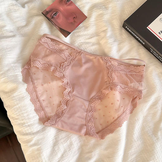 月光缪斯~【治愈系纯欲镂空蕾丝内裤】性感舒适纯棉裆中腰三角裤  商品图7