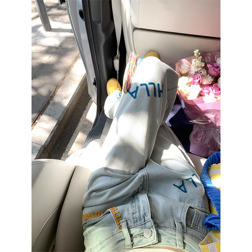 <曾小咸推荐>美式街头字母刺绣阔腿牛仔裤 商品图1