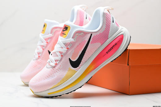 耐克NIKE VOMERO 18舒适减震防滑低帮休闲运动跑步鞋HM6803-101男女鞋 商品图7