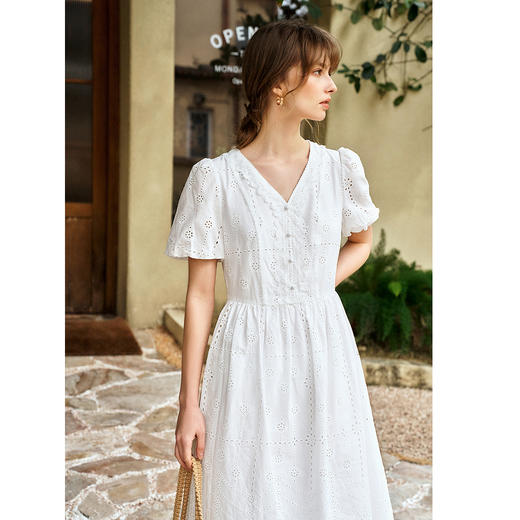 Olrain欧芮儿2025夏季法式棉蕾丝短袖V领复古灯笼袖设计连衣裙 商品图3