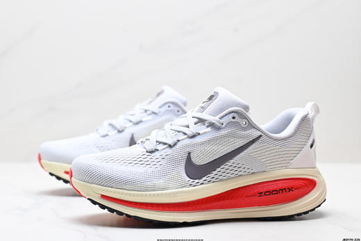 耐克NIKE VOMERO 18舒适减震防滑低帮休闲运动跑步鞋HM6803-101男女鞋 商品图3