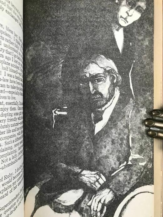 阿加莎·克里斯蒂《魔手/藏书室女尸之谜》 约6幅插图 复古仿皮精装32开 商品图6