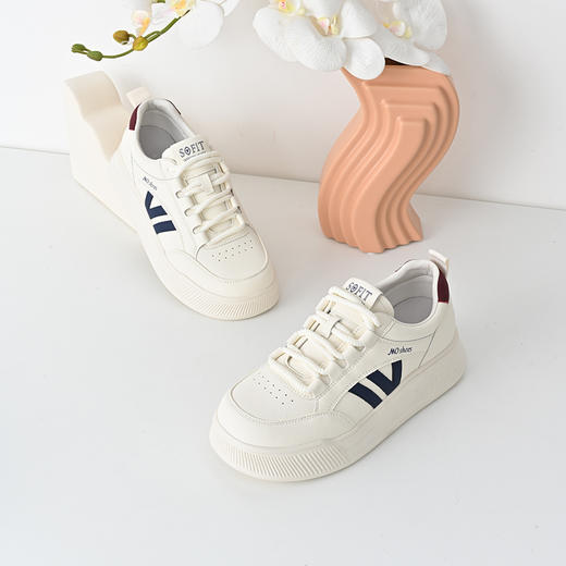 经典鲨2025年春新款韩版系带平底时尚拼色休闲板鞋小白鞋女KW279-517091 商品图1