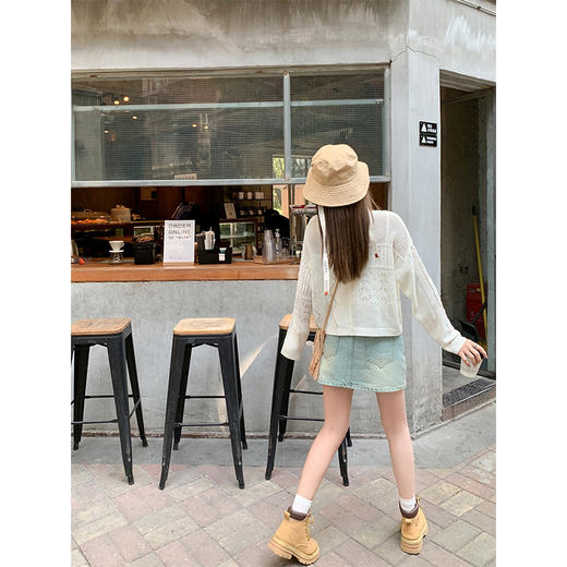 <曾小咸推荐>设计感白色镂空针织长袖圆领T恤 商品图4