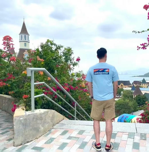 正品巴塔哥尼亚 patagonia C1户外防晒运动T恤
颜色:白色-花灰色-浅蓝-湖蓝，
尺码:M-L-XL-2XL
产地斯里兰卡 商品图11