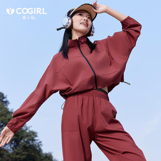 【户外出行，一套搞定】【吸湿速干，防紫外线】COGIRL裤小仙户外运动工装套装原纱防晒凉感伞兵裤可收腰立领上衣外套 商品图4