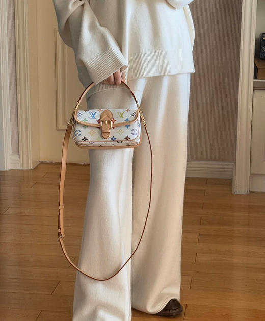 村上隆白三彩𝐧𝐚𝐧𝐨法棍 商品图3