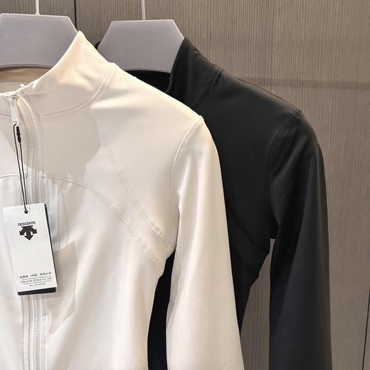 点此购买 迪桑特女士运动跑步防晒UPF凉感透气瑜伽外套 tb 310719 商品图12