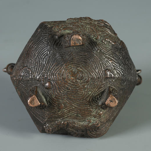 清 铜六角莲花纹瑞兽钮香炉 商品图3