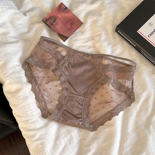 月光缪斯~【治愈系纯欲镂空蕾丝内裤】性感舒适纯棉裆中腰三角裤  商品图9