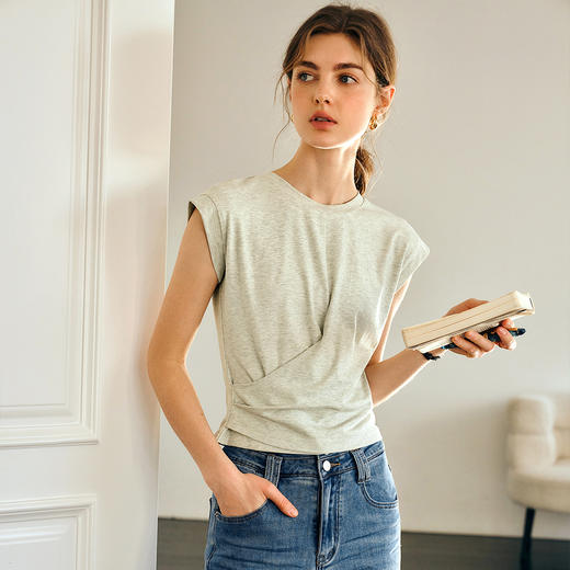 OLrain欧芮儿不规则小飞袖扭结T恤女春季2025新款气质设计感上衣 商品图0