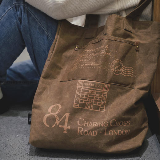 预售 3月30发货【译森文创】《查令十字街84号》油蜡帆布包 商品图3