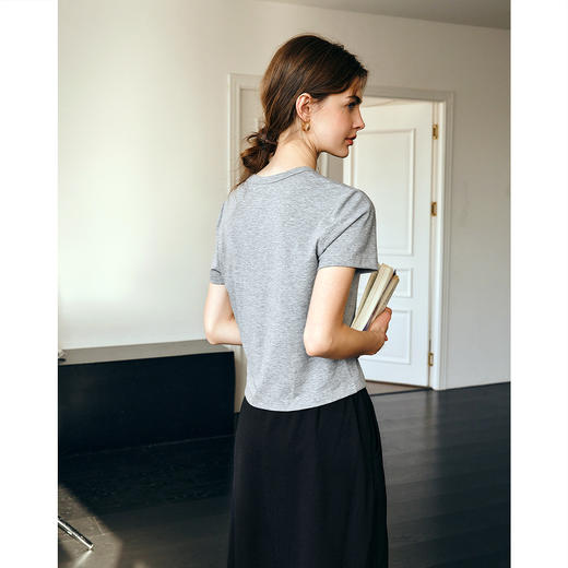 OLrain欧芮儿法式灰色短袖T恤女春季2025新款通勤百搭正肩上衣 商品图1