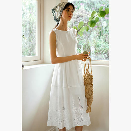 OLrain欧芮儿白色背心法式复古连衣裙女春季2025年新款收腰背带裙 商品图4