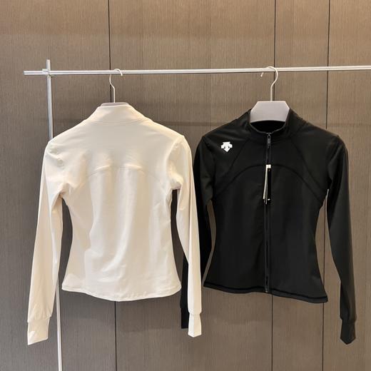 点此购买 迪桑特女士运动跑步防晒UPF凉感透气瑜伽外套 tb 310719 商品图5