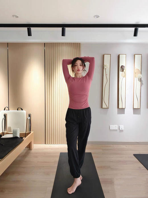 【HepburnMufeng·冰度速干裤】远离暴汗尴尬 越穿越凉的休闲裤?这款可以自动降温!防污√凉感↙透气↙舒适柔软 吸湿排汗快，不会闷也不会黏还是男女都能穿的冰感速干裤裤! 商品图4