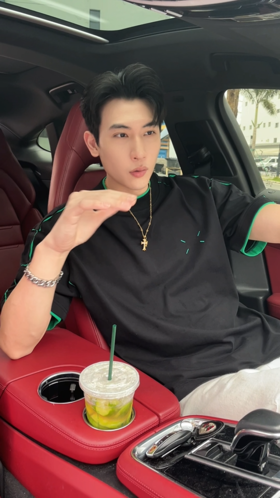 T2419夏季新款时尚个性撞色缝线拼接设计圆领套头基础通勤百搭上衣