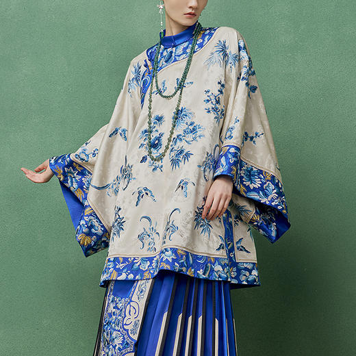【林栖设计小店】（现货）桑蚕丝混纺氅衣复古绣花新中式国风2025春夏新品上衣女1952127 商品图0