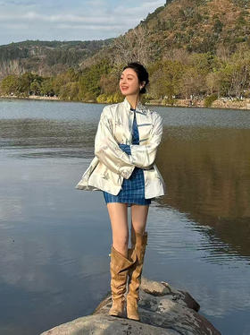 盛唐牡丹| 花舞蝶梦手推绣真丝外套(蓝色扣子)