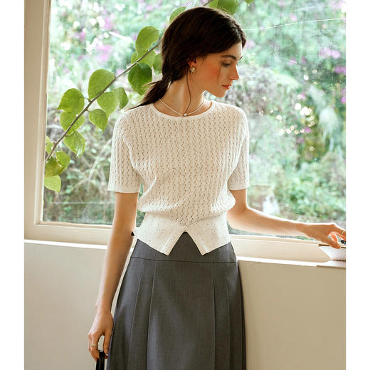 OLrain欧芮儿彩点开叉针织衫女春季2025年新款修身设计感镂空上衣 商品图0