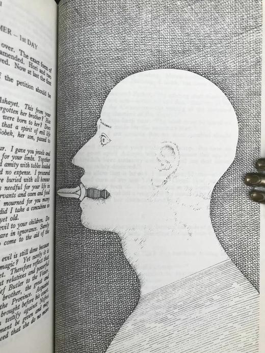 阿加莎·克里斯蒂《神秘的奎恩先生/死亡终局》 约8幅插图 复古仿皮精装32开 商品图5