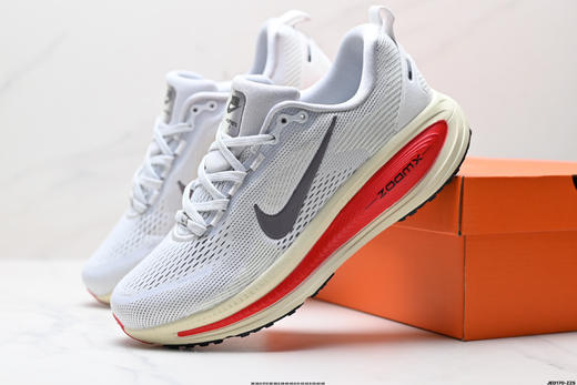 耐克NIKE VOMERO 18舒适减震防滑低帮休闲运动跑步鞋HM6803-101男女鞋 商品图7