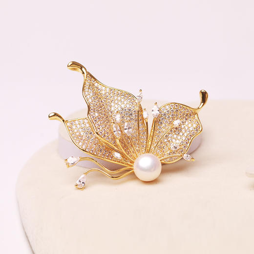 半边蝶  GP合金淡水珍珠胸花  大小:9-10mm  108433 商品图3