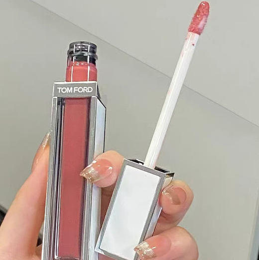 特价  TF黑金唇釉20/22/08 巨美巨难买！ 商品图0