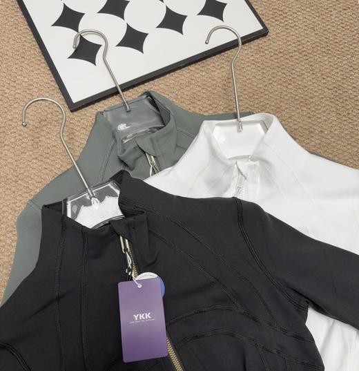 点此购买 lulu露露春秋季户外健身立领女士瑜伽服外套 zc 310673 商品图9