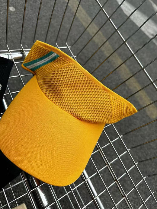 原单正品蕉下防晒帽女防紫外线沙滩休闲棒球帽骑车户外空顶太阳帽子网球帽.裸帽，简易包装。
四个色，官网169
高效阻隔紫外线>99.84%
UPF50+
加长帽檐
全脸防晒	7.5CM 商品图7