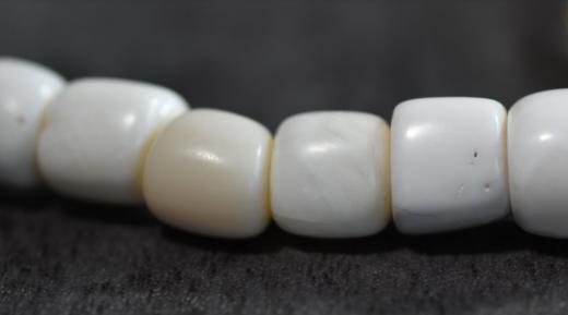 老砗磲桶珠朱砂包金项链 商品图2