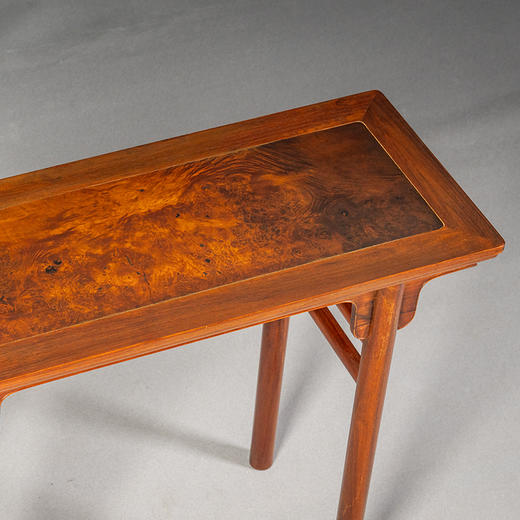 红木镶瘿木面夹头榫刀牙板平头案 商品图3