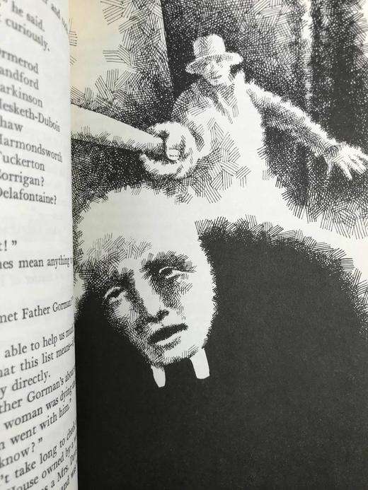 阿加莎·克里斯蒂《悬崖山庄奇案/白马酒店》 约6幅插图 复古仿皮精装32开 商品图5