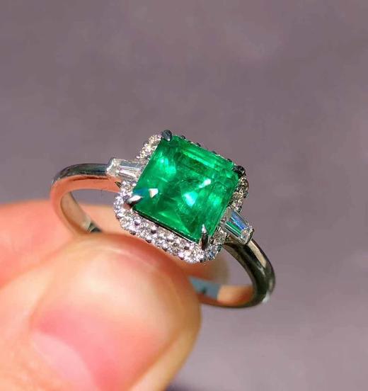 1.35ct刻面祖母绿戒指 商品图2