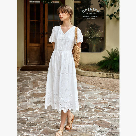 Olrain欧芮儿2025夏季法式棉蕾丝短袖V领复古灯笼袖设计连衣裙 商品图1