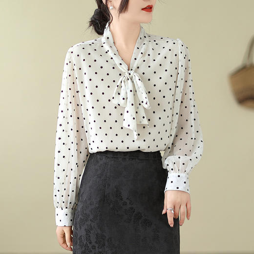 AHMxhj8238 2025春季新款大码波点衬衫法式防晒衫蝴蝶结系带泡泡袖气质上衣 商品图1