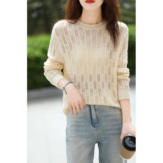 扭花镂空精纺羊毛衫 | 莎岚伊陌 女士春秋款圆领显瘦落肩微透毛衣上衣 商品图0