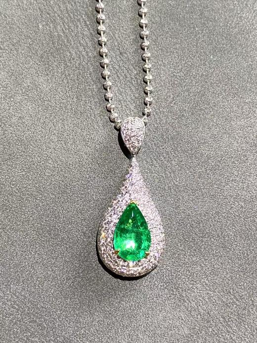 1.06ct刻面祖母绿吊坠 商品图1