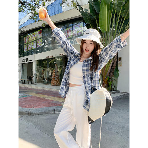 <曾小咸推荐>新品现货秒杀！卖完下架不再补 ！微信粉丝打折价！！藏蓝色格子衬衫 日常169.99/件 立减80 秒杀89.99/件！！ 商品图2