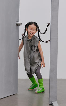 jnby   25年春款  无袖连衣裙  1P3G10970