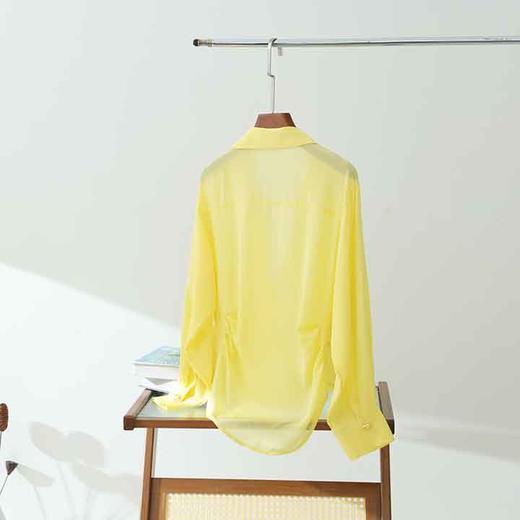 顺丰包邮洛诗琳12250春夏新款设计感斜扣双皱桑蚕丝翻领衬衫10022 商品图3
