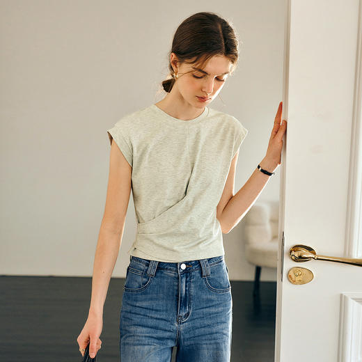 OLrain欧芮儿不规则小飞袖扭结T恤女春季2025新款气质设计感上衣 商品图3