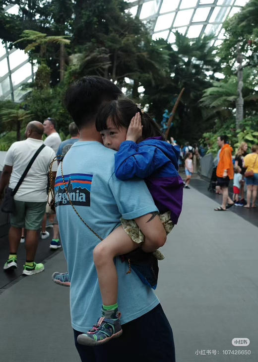 正品巴塔哥尼亚 patagonia C1户外防晒运动T恤
颜色:白色-花灰色-浅蓝-湖蓝，
尺码:M-L-XL-2XL
产地斯里兰卡 商品图12