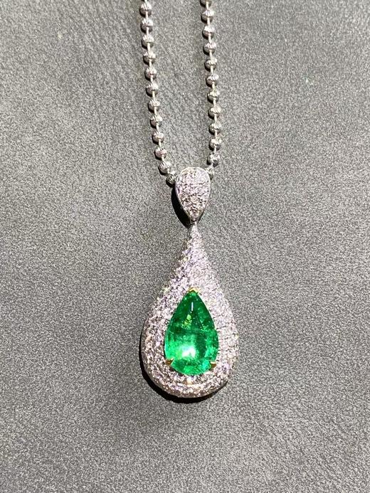 1.06ct刻面祖母绿吊坠 商品图2