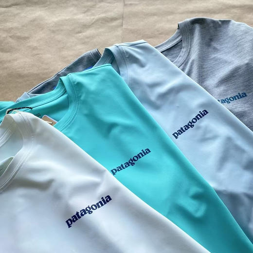 正品巴塔哥尼亚 patagonia C1户外防晒运动T恤
颜色:白色-花灰色-浅蓝-湖蓝，
尺码:M-L-XL-2XL
产地斯里兰卡 商品图4