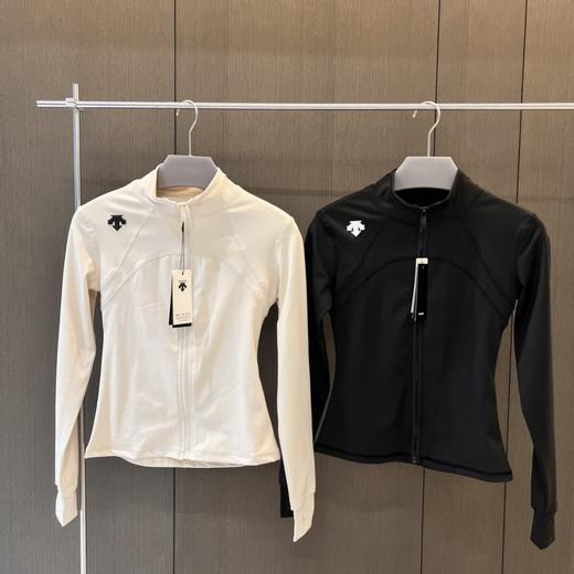 点此购买 迪桑特女士运动跑步防晒UPF凉感透气瑜伽外套 tb 310719 商品图0