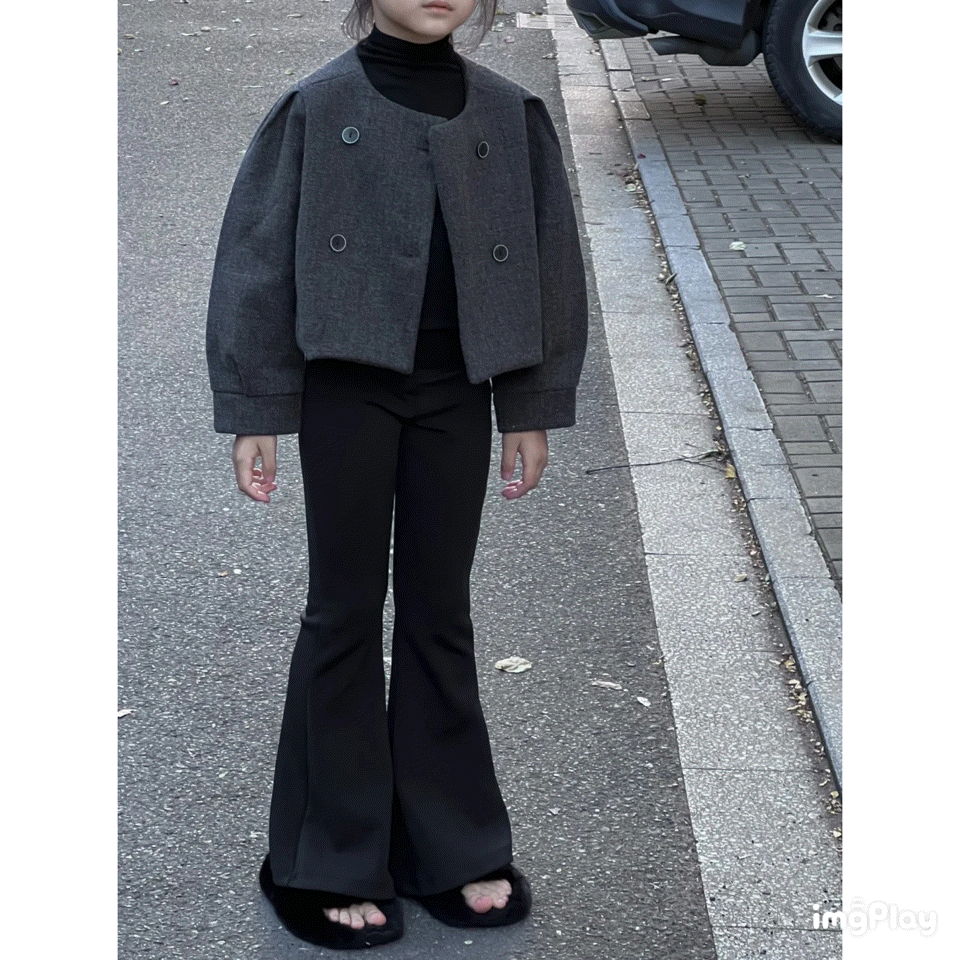 【2件起拍  单拍  少拍不发】💰19.9起  上新2.0升级版‼️「柠檬舒品儿童微喇芭比裤」上身超洋气！🔺2.0升级微喇鲨鱼裤💰29.9/条 🔺九分常规款鲨鱼裤💰19.9/条