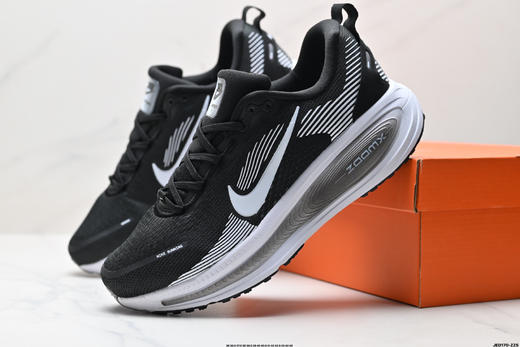 耐克NIKE VOMERO 18舒适减震防滑低帮休闲运动跑步鞋HM6803-101男女鞋 商品图7