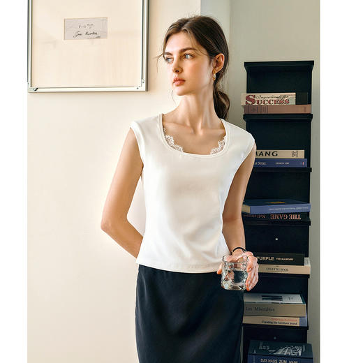 OLrain欧芮儿蕾丝方领法式T恤女春季2025年新款修身内搭打底上衣 商品图0