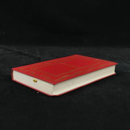 阿加莎·克里斯蒂《魔手/藏书室女尸之谜》 约6幅插图 复古仿皮精装32开 商品图1